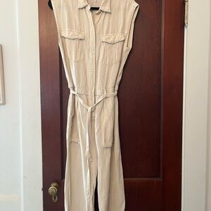 YFB Linen Elegant Beige Sleeveless Jumpsuit size small